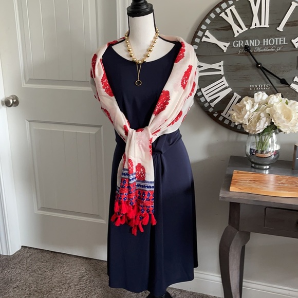 Vineyard Vines silk and cotton scarf/wrap EUC - Picture 3 of 12